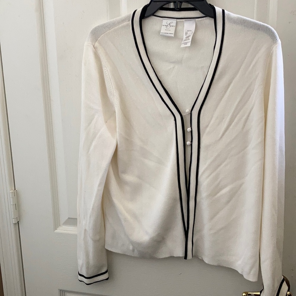 FINAL MARKDOWN Emma James cardigan petite large